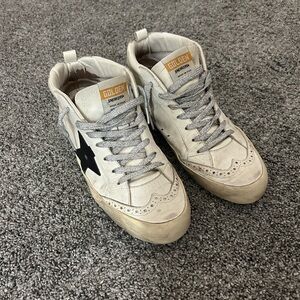 Golden Goose White Leather Mid Stars with glitter laces